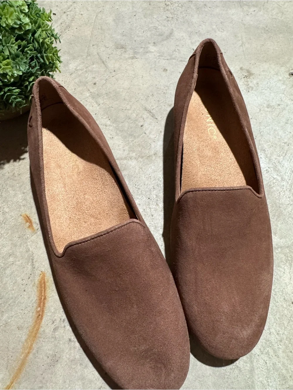 Vionic NWT Willa II Flats Loafers Shoes Women Size 6.5 Brown Suede Leather Fall